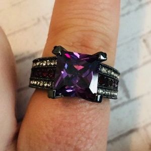 RING NEW PURPLE SAPPHIRE BLACK GOLD
